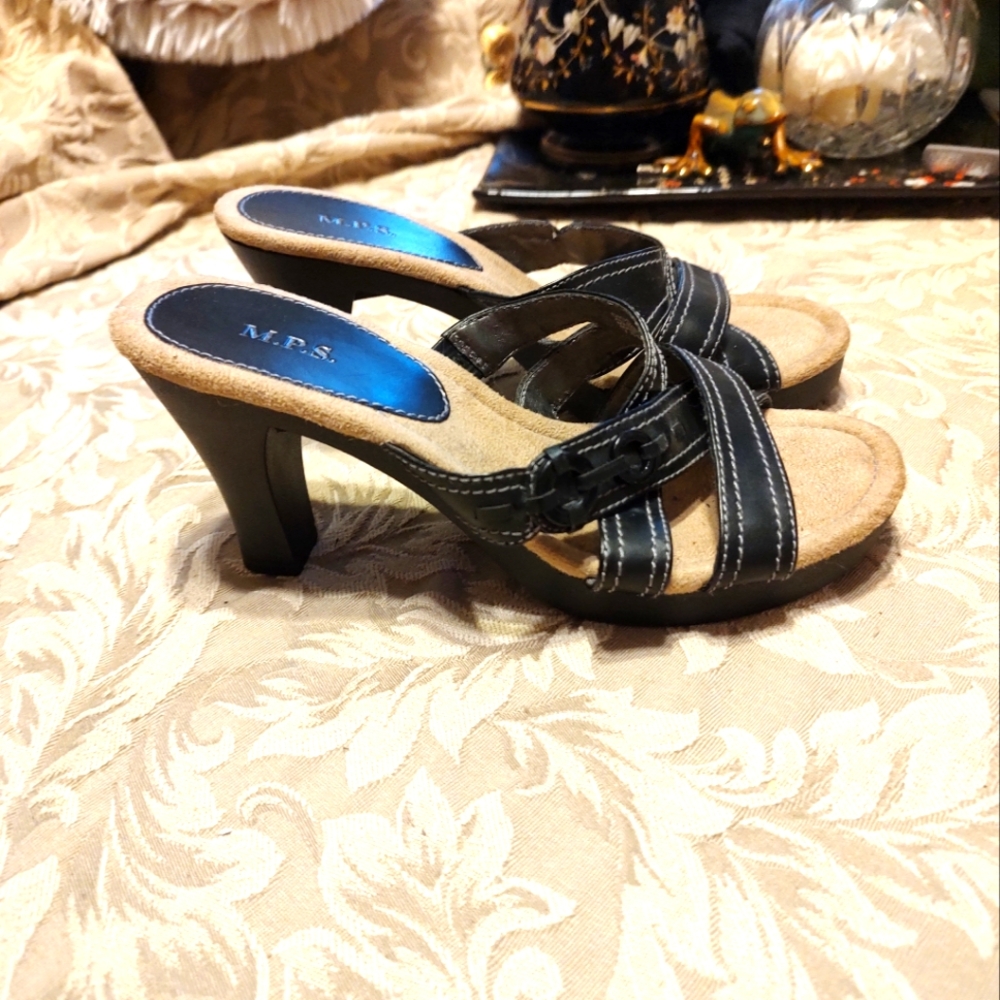 🖤(Reduced) Adorable Vtg Deadstock Black & Tan Strappy Slide Buckle Heels - 7.5M - Picture 13 of 16